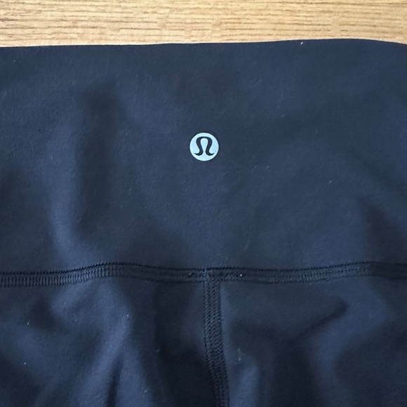 Lululemon Wunder Under Crop 21" Hi-Rise (Size 2) - Picture 7 of 10